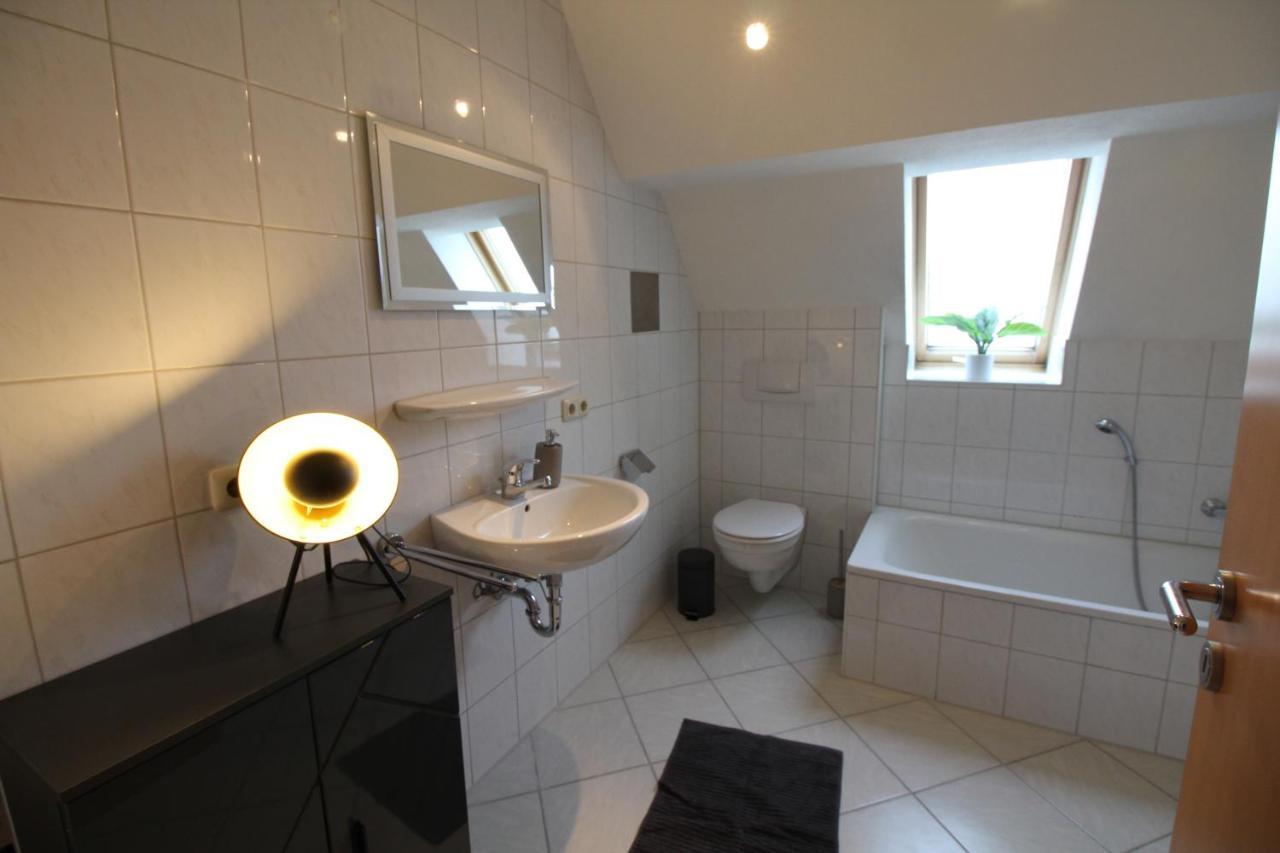 Stylische Ferienwohnung Mit Ausblick Haslach エクステリア 写真