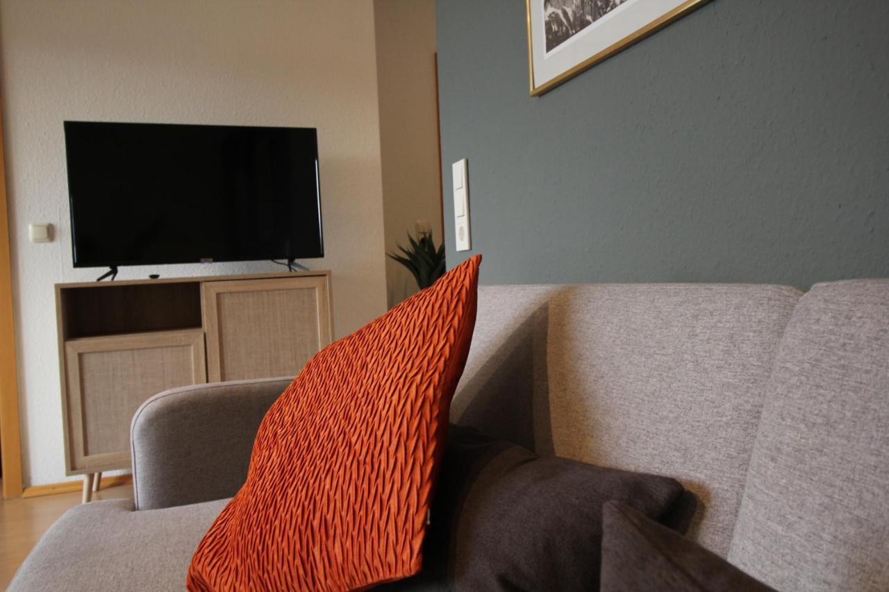 Stylische Ferienwohnung Mit Ausblick Haslach エクステリア 写真